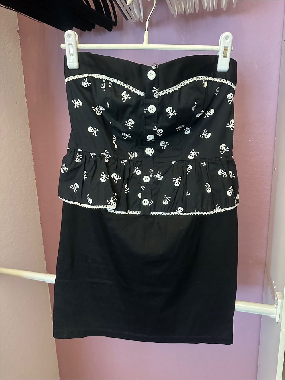 Sweet Love Black Strapless Skull Print Peplum Dress